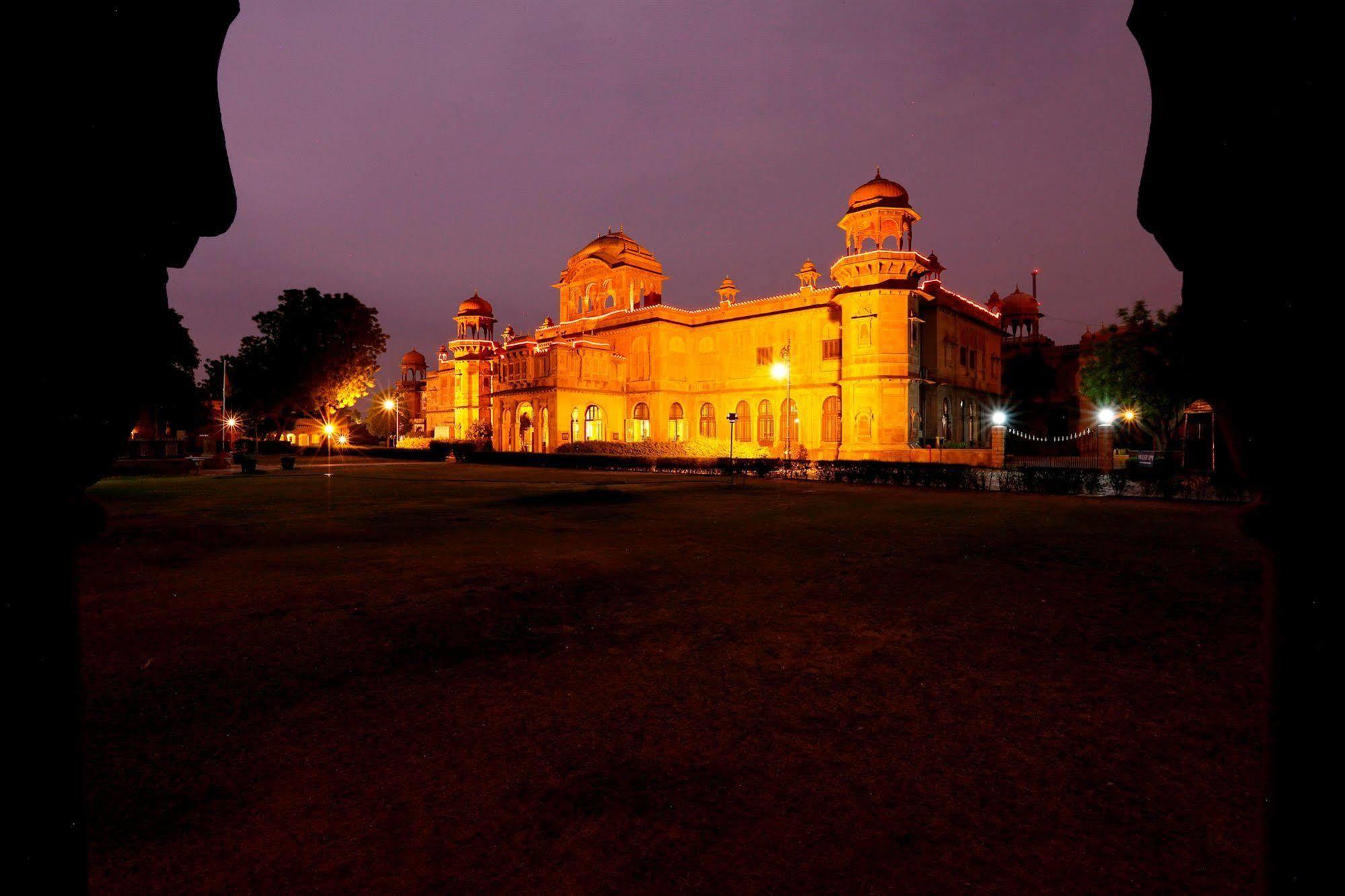 The Lallgarh Palace A Heritage Hotel Биканер Экстерьер фото